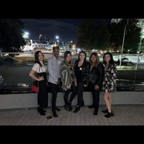 Meet your Posher, Danalour Danalour - Picture 8 of 16